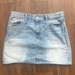 Levi’s light blue jeans skirt